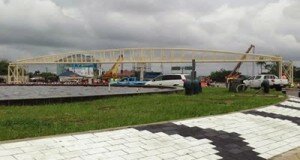 Installation of Foot Bridge at Edet Akpan Avenue Multi Carriage Way to be completed today Installation of Foot Bridge at Edet Akpan Avenue Multi Carriage Way to be completed today